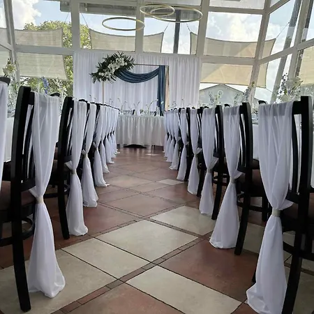 Frühstückspension Amstel Hattyu Panzio -erintesmentes Bejelentkezes Győr