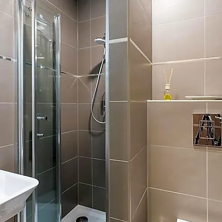 Amstel Hattyu Panzio -erintesmentes Bejelentkezes Bed & Breakfast 3*