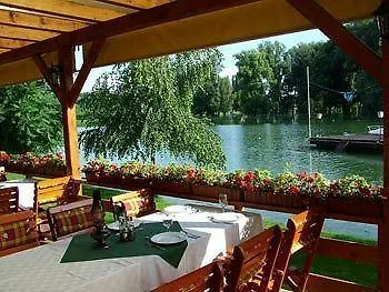 Bed & Breakfast Amstel Hattyu Panzio -erintesmentes Bejelentkezes