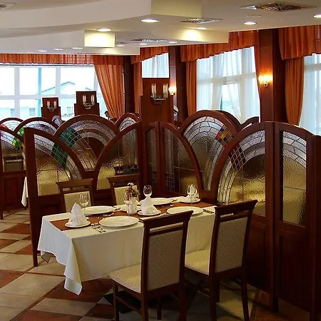 Bed & Breakfast Amstel Hattyu Panzio -erintesmentes Bejelentkezes Győr