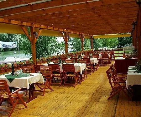Bed & Breakfast Amstel Hattyu Panzio -erintesmentes Bejelentkezes 3*