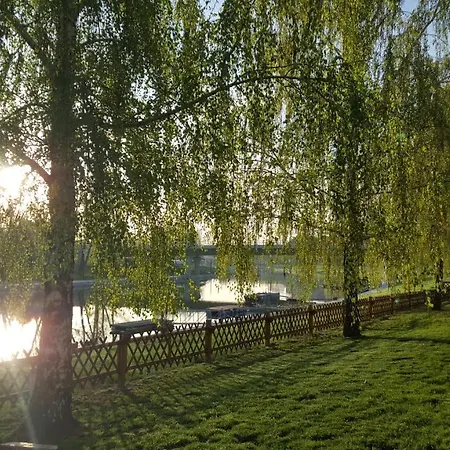 Bed and Breakfast Amstel Hattyu Panzio -erintesmentes Bejelentkezes